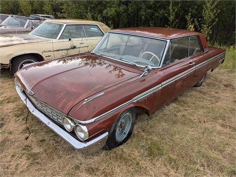 Lot  11 - 1962 Ford Galaxie 500 2dr ht