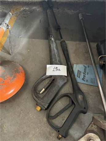 Lot 19 - Pressure washer handles