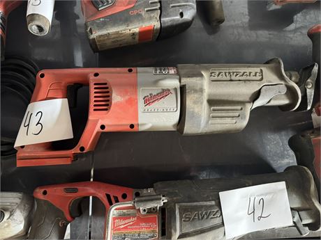 Lot 43 - Milwaukee Sawzall