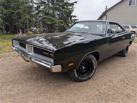 Lot 1006 - 1969 Dodge Charger R/T A33 Track Pack Car