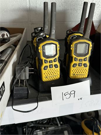 Lot 159 - Motorolla 2 way radios