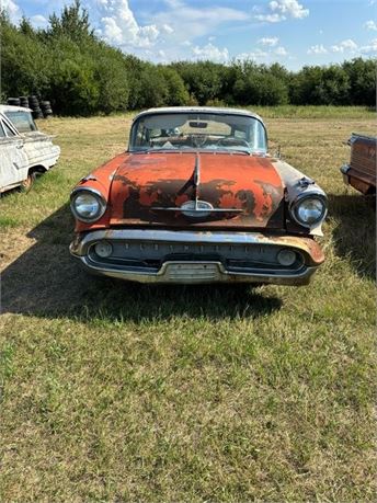 Lot 1061 - 1957 Oldsmobile 98 2 door hard top