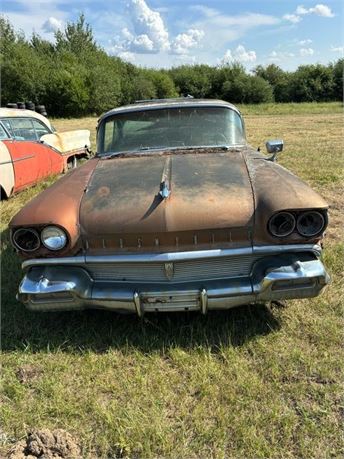 Lot 1060 - 1958 Oldsmobile Super 88