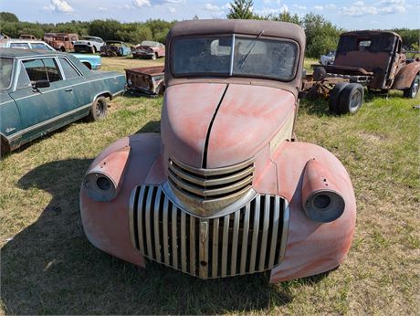 Lot 1095 - 1946 Chevrolet half ton short box