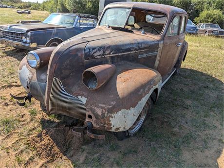 Lot 1100 - 1939 Buick 4 door