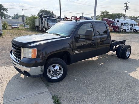 Lot 7725 - 2009 GMC  Sierra 3500HD