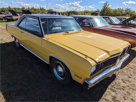 Lot 1113 - 1973 Plymouth Dart Scamp