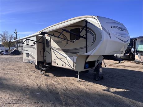 Lot 7861 - 2015 Crossroads Crusier Aire 29RS