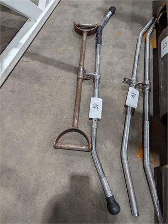 Lot 35 - Pull down bar