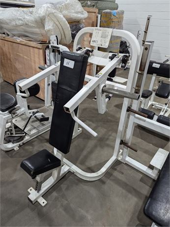 Lot 16 - Lever Lateral Shoulder press