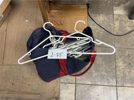 Lot 2-75 - ?lothes hangers