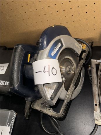 Lot 1-40 - MasterCraft Circular Saw