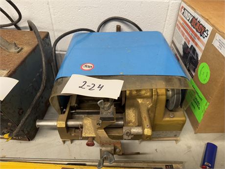 Lot 2-24 - Key Duplication Machine