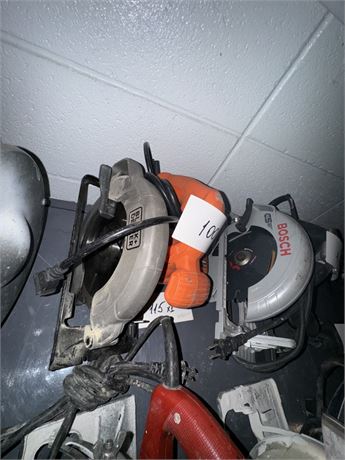 Lot 100 - Black&Decker Circular Saw