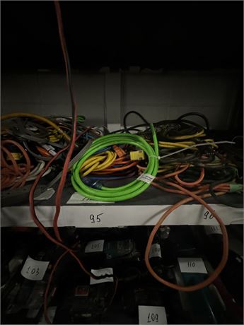 Lot 95 - Various Extension Cords