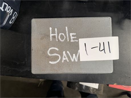 Lot 1-41 - Hole Saw Kit