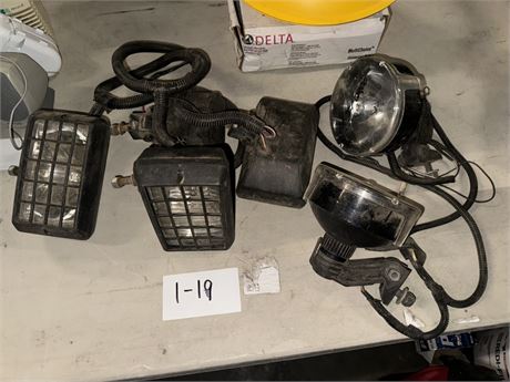 Lot 1-19 - utility lights