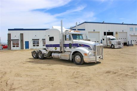 Lot 100 - 2014 Peterbilt 386 T/A