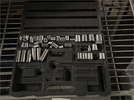 Lot 46 - Socket Set