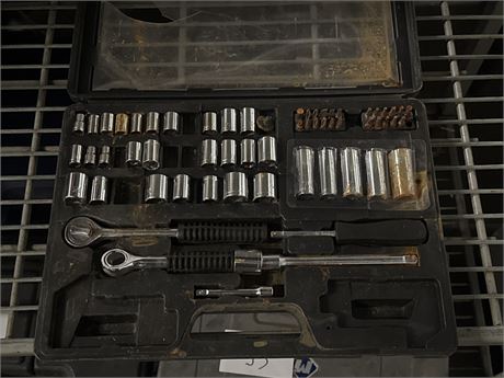 Lot 45 - Socket Set