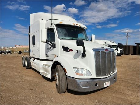 Lot 7802 - 2018 Peterbilt 579