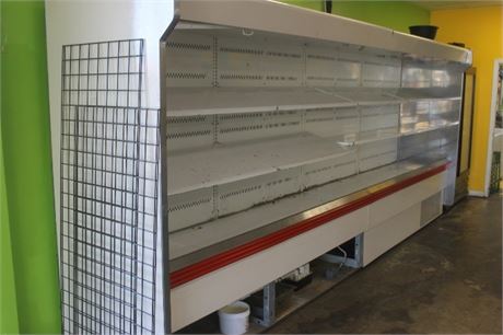Lot 125 - Kysor Warren Display cooler
