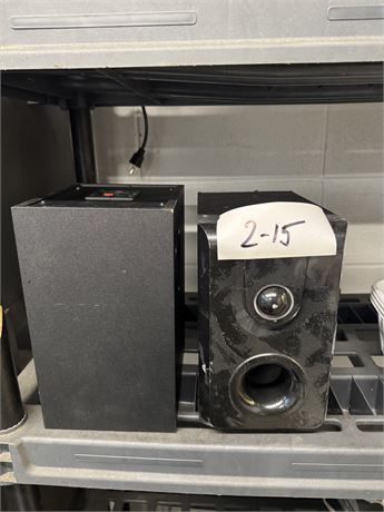 Lot 2-15 - Active speaker and bass