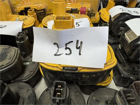 Lot 254 - DeWalt Batteries 18V