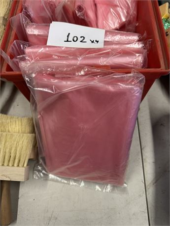 Lot 102 - Packs with Zip Bags