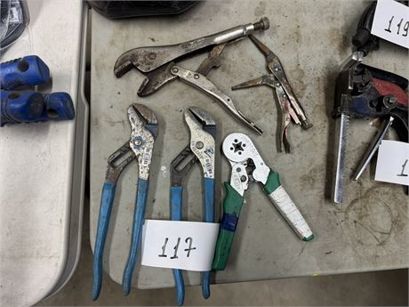 Lot 117 - Various Pliers