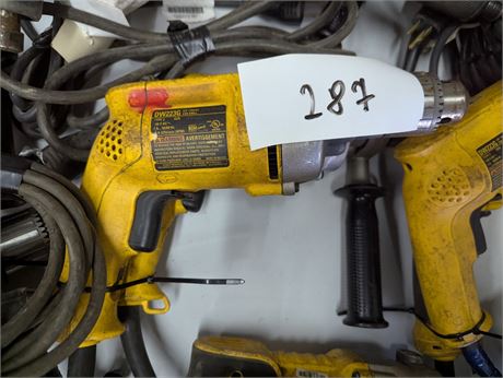 Lot 287 - VSR Drill & VSR Drills Dewalt