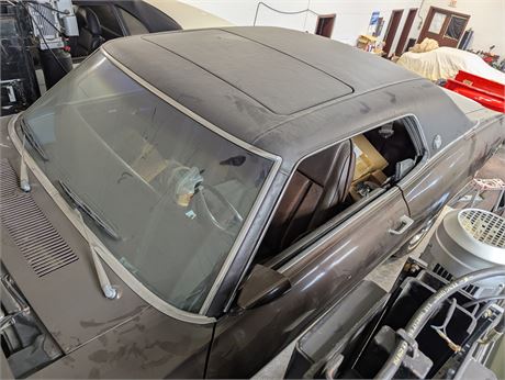 Lot 37 - 1970 mercury cougar xr7