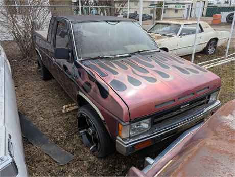 Lot 64 - 1989 Nissan Truck