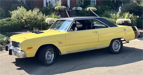 Lot 1 - 1973 Dodge  Dart Swinger