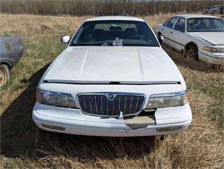 Lot 146 - 1997  Mercury Marquis