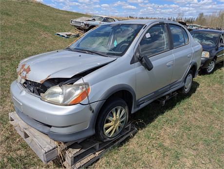 Lot 111 - 2000  Toyota Echo