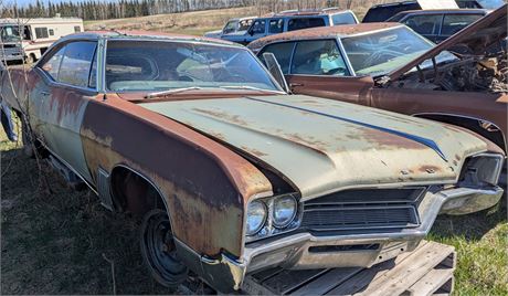 Lot 80 - 1967  Buick Wildcat