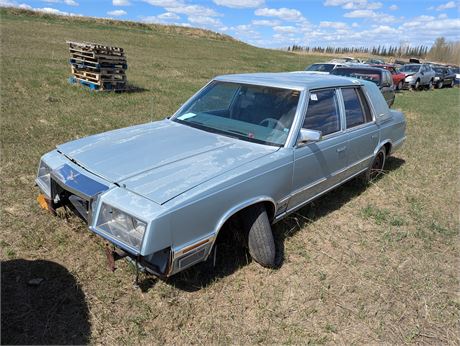 Lot 107 - 1987 Chrysler New Yorker