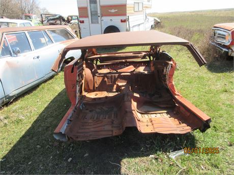 Lot 211 - 1969 Dodge Charger RT Basket Case