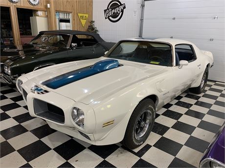 Lot 22 - 1971 Pontiac Trans AM