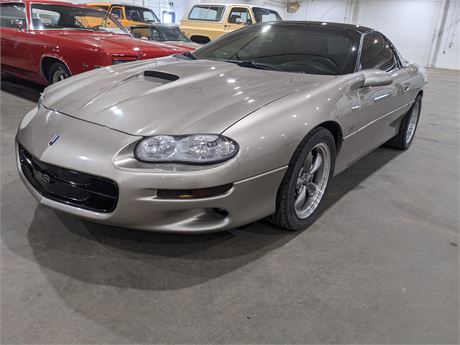 Lot 246 - 2002 Camaro SS 35th Anniversary Edition