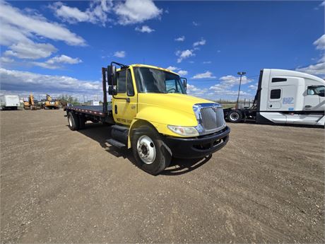 Lot 8057 - 2007 International 4300