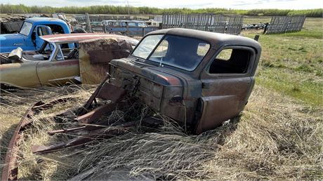 Lot 279 - 1950 Dodge truck cab and partial frame