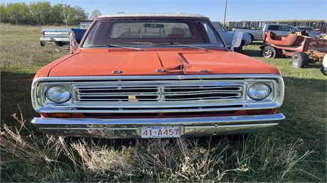 Lot 289 - 1973 Dodge Adventurer Clubcab