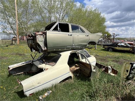 Lot 346 - A pair of 1969/1979? Plymouth 4 door parts cars