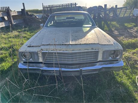 Lot 298 - 1977 Plymouth Brougham