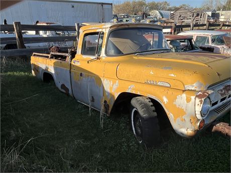 Lot 296 - Late 1950 Ford