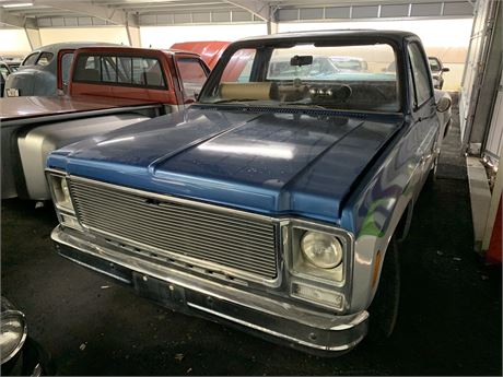 Lot 369 - 1975 Chevrolet 70" Step Side