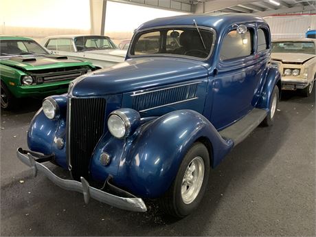 Lot 382 - 1936 Ford Sixty Eight Hump Back