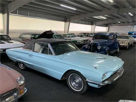 Lot 381 -1966 Ford Thunderbird 428